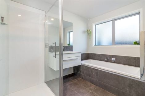 Photo of property in 37 William Nicholls Drive, Belfast, Christchurch, 8051