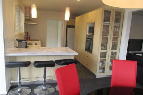 Photo of property in 10 Fairmile Place, Russley, Christchurch, 8042