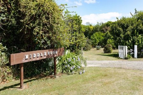 Photo of property in 8 Coulters Line, Kiwitea, Feilding, 4777