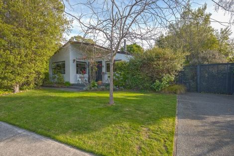 Photo of property in 34 James Cook Street, Havelock North, 4130