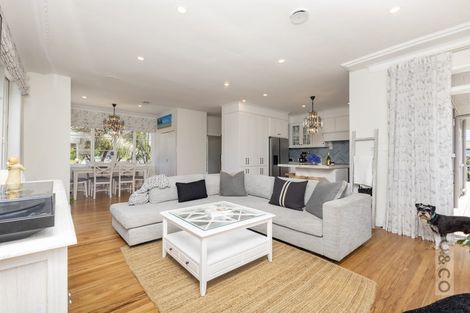 Photo of property in 41 Riverhead Road, Kumeu, 0810