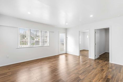 Photo of property in 51 Weymouth Road, Manurewa, Auckland, 2102