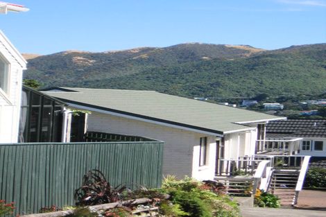 Photo of property in 22a Waru Street, Khandallah, Wellington, 6035