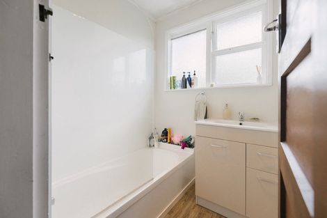 Photo of property in 50 Vogel Street, Roslyn, Palmerston North, 4414