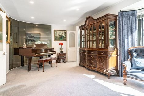 Photo of property in 10 Ander Place, Takapuna, Auckland, 0622