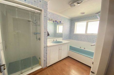 Photo of property in 89c Poplar Grove, Whalers Gate, New Plymouth, 4310