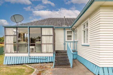 Photo of property in 28 The Esplanade, Westport, 7825