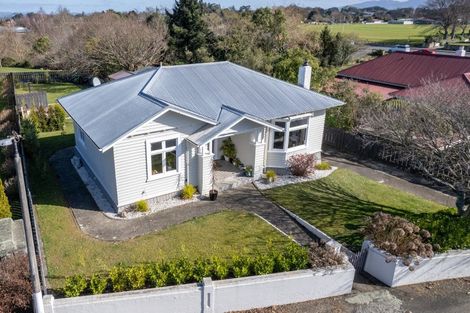 Photo of property in 25 Hospital Street, Dannevirke, 4930