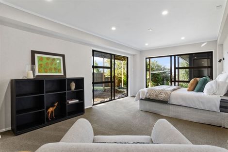 Photo of property in 133 Sandspit Road, Shelly Park, Auckland, 2014