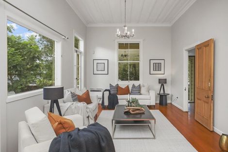 Photo of property in 60 Princes Street, Northcote Point, Auckland, 0627