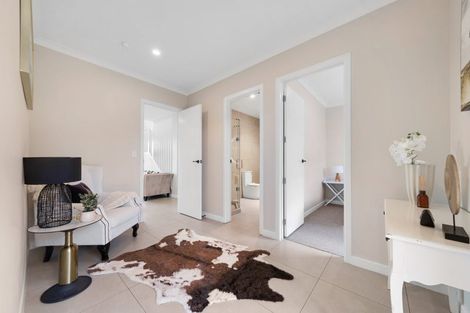 Photo of property in 52 Emerald Avenue, Rosehill, Papakura, 2113