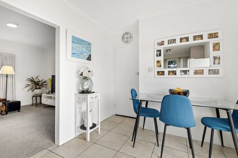 Photo of property in 1/47 Glencoe Road, Browns Bay, Auckland, 0630