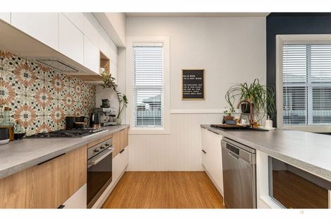 Photo of property in 51 Avenue Road, West End, Timaru, 7910