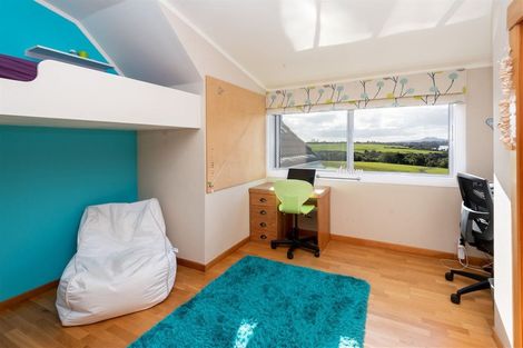 Photo of property in 36 Charles Dickens Drive, Mellons Bay, Auckland, 2014