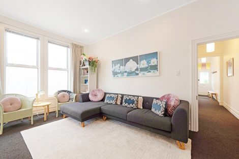 Photo of property in 28 Stanley Street, Berhampore, Wellington, 6023