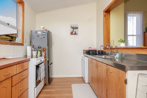 Photo of property in 18 Albert Street, Dannevirke, 4930