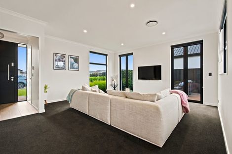 Photo of property in 8 Edward Law Boulevard, Prebbleton, 7604