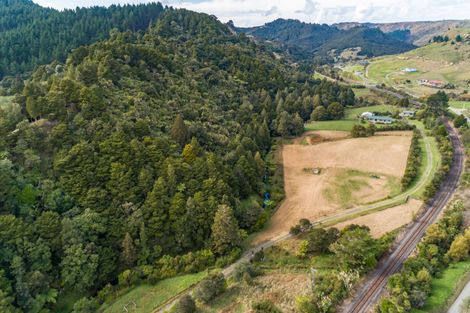 Photo of property in 233 Ahuroa Valley Road, Makarau, Warkworth, 0981