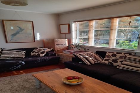 Photo of property in 1/30 Norwood Road, Bayswater, Auckland, 0622