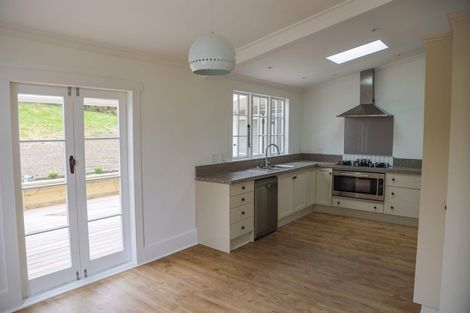 Photo of property in 204 Cape Rodney Road, Leigh, 0985