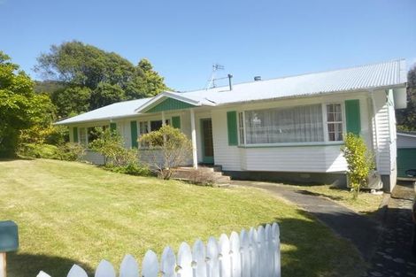 Photo of property in 36 Holland Street, Wainuiomata, Lower Hutt, 5014