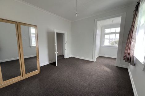 Photo of property in 23 Hawker Street, Mount Victoria, Wellington, 6011