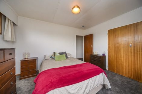 Photo of property in 10 Wairau Place, Kelvin Grove, Palmerston North, 4414