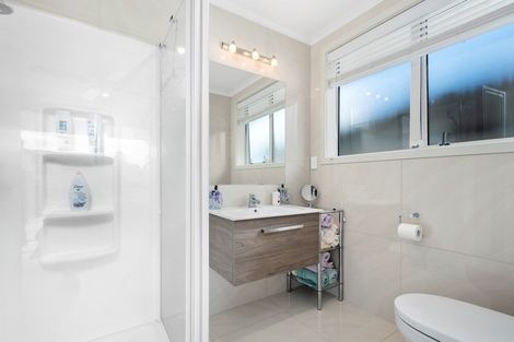 Photo of property in 4 Sandspit Way, Papamoa Beach, Papamoa, 3118