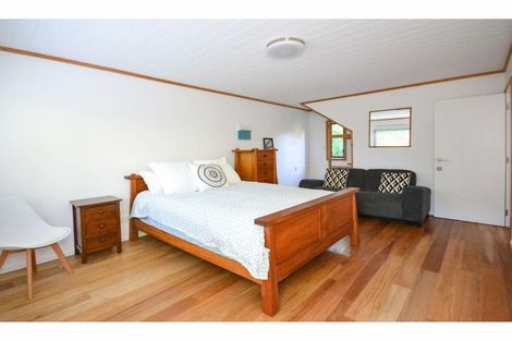 Photo of property in 84 Doves Bay Road, Kerikeri, 0294