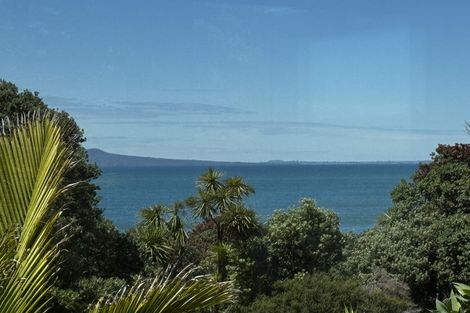 Photo of property in 92 Shakespear Road, Army Bay, Whangaparaoa, 0930