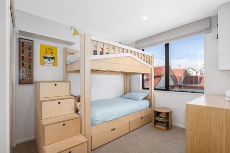 Photo of property in 16a Inglis Street, Seatoun, Wellington, 6022