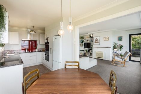 Photo of property in 52 Middleton Road, Kew, Dunedin, 9012