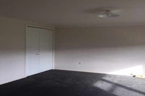 Photo of property in 17 School Road, Riverhead, 0820
