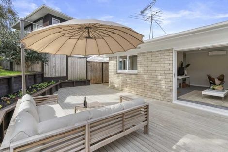 Photo of property in 1/99 Mountbatten Avenue, Hillcrest, Auckland, 0627