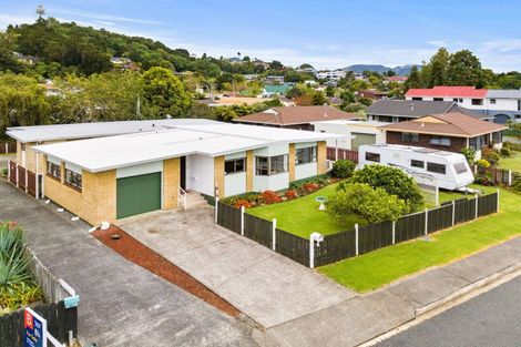 Photo of property in 8a Carr Street, Te Kamo, Whangarei, 0112
