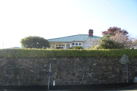 Photo of property in 17 Hackthorne Road, Cashmere, Christchurch, 8022