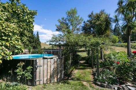 Photo of property in 2067 Taihape Road, Sherenden, Hastings, 4179