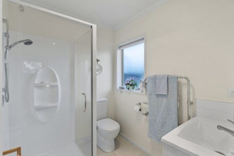 Photo of property in 6 Orewa Street, Torbay, Auckland, 0630