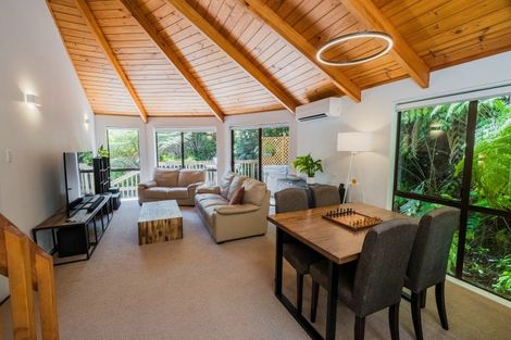 Photo of property in 107 Wirihana Road, Titirangi, Auckland, 0604