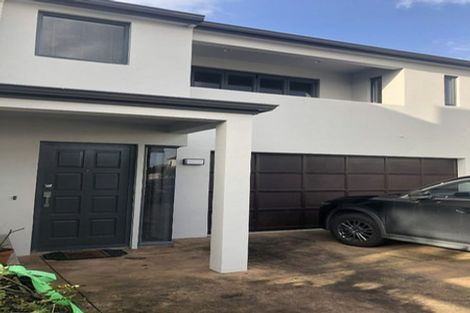 Photo of property in 79 Mt Lebanon Crescent, The Gardens, Auckland, 2105