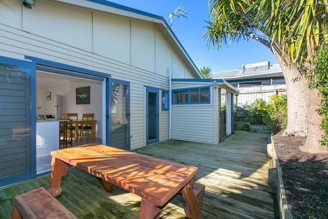 Photo of property in 12 Richmond Street, Fitzroy, New Plymouth, 4312