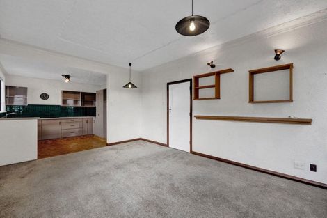 Photo of property in 13-15 Bayly Road, Moturoa, New Plymouth, 4310