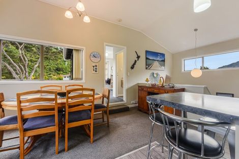 Photo of property in 29a Ranui Street, Waikawa, Picton, 7220