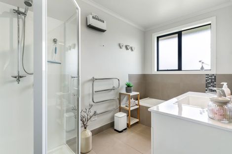 Photo of property in 65 Racecourse Road, Winton, 9782