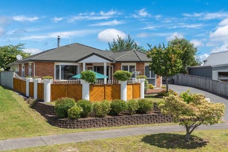 Photo of property in 38 Balmoral Drive, Hilltop, Taupo, 3330