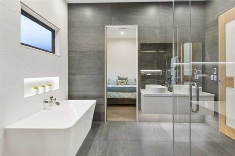 Photo of property in 42 Idris Road, Fendalton, Christchurch, 8052