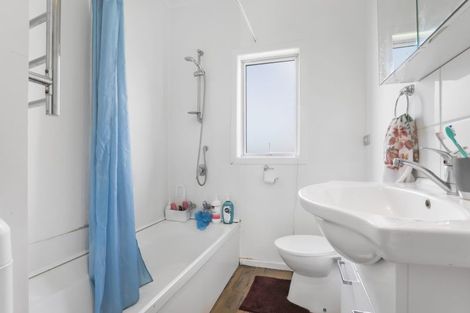 Photo of property in 18 Kayes Road, Pukekohe, 2120