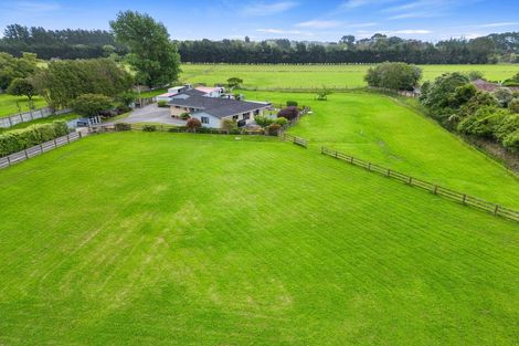 Photo of property in 921 State Highway 1, Te Horo, Otaki, 5581
