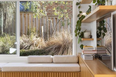 Photo of property in 186a Nile Road, Forrest Hill, Auckland, 0620