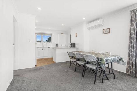 Photo of property in 11 Chester Street, Taradale, Napier, 4112